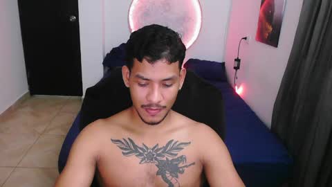 instagram damiannreed. online show from 04.10.26