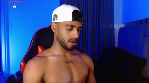 Snapshot of damiano_walker chatting on 09.13.25 damiano_walker online show from 09.13.25