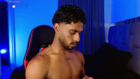 Snapshot of damiano_walker chatting on 09.19.25 damiano_walker online show from 09.19.25