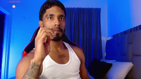 Snapshot of damiano_walker chatting on 09.24.25 damiano_walker online show from 09.24.25