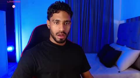 Snapshot of damiano_walker chatting on 10.03.25 damiano_walker online show from 10.03.25