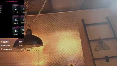 Snapshot of damianphill chatting on 12.24.24 Damian Phill online show from 12.24.24