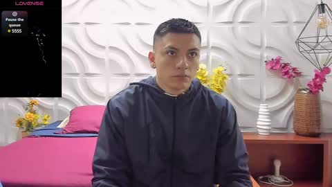 Snapshot of damianphill chatting on 12.27.24 Damian Phill online show from 12.27.24