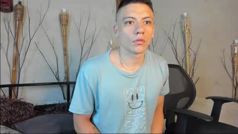 Snapshot of damianphill chatting on 12.31.24 Damian Phill online show from 12.31.24