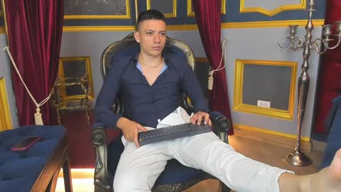 Snapshot of damianphill chatting on 01.14.25 Damian Phill online show from 01.14.25