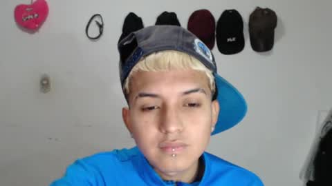 damiansexyboy69 online show from 11.24.25