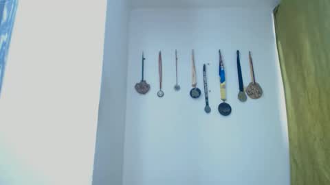 Snapshot of dammuscle chatting on 10.15.25 dammuscle online show from 10.15.25