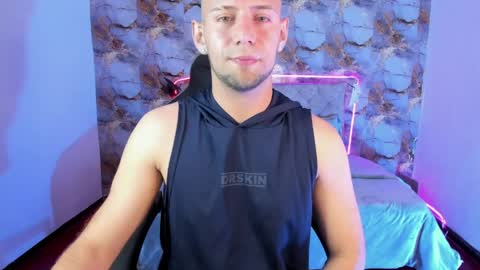 Snapshot of damon_baker0 chatting on 05.14.26 Damon bakert online show from 05.14.26