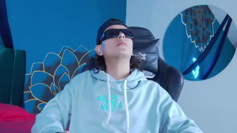 Damon online show from 10.22.25