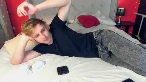 Snapshot of damonlux chatting on 06.22.26 Damon online show from 06.22.26