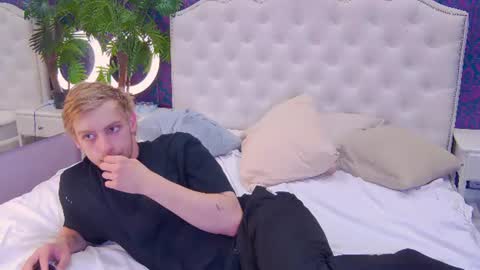 Snapshot of damonlux chatting on 06.28.26 Damon online show from 06.28.26