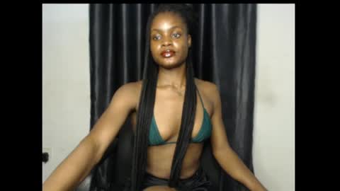 Snapshot of damsel8 chatting on 03.02.26 leah online show from 03.02.26