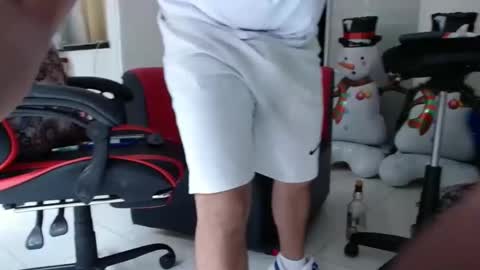 Snapshot of damyan_2003 chatting on 12.24.24 damyan_2003 online show from 12.24.24