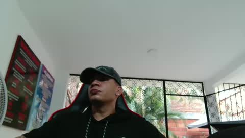 Snapshot of damyan_2003 chatting on 03.04.25 damyan_2003 online show from 03.04.25