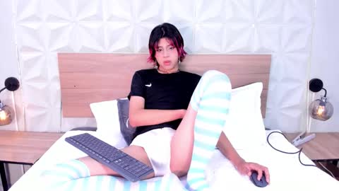 D A N online show from 11.25.25