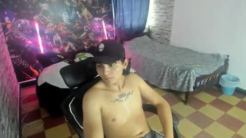 Snapshot of dan_cristancho chatting on 10.05.25 dan cristancho online show from 10.05.25