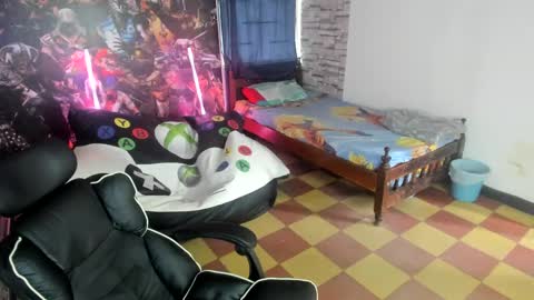 Snapshot of dan_cristancho chatting on 10.11.25 dan cristancho online show from 10.11.25