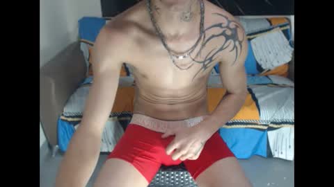 Snapshot of dan_jonson15 chatting on 09.26.25 dan_jonson15 online show from 09.26.25