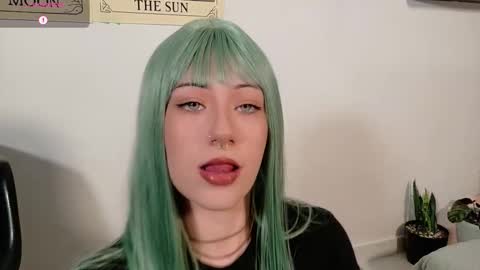 Bluemoon online show from 12.21.25