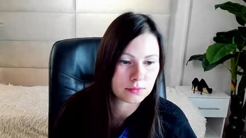 Snapshot of dana_dom chatting on 10.19.25 Dana Dom online show from 10.19.25