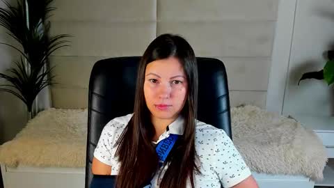 Snapshot of dana_dom chatting on 11.08.25 Dana Dom online show from 11.08.25