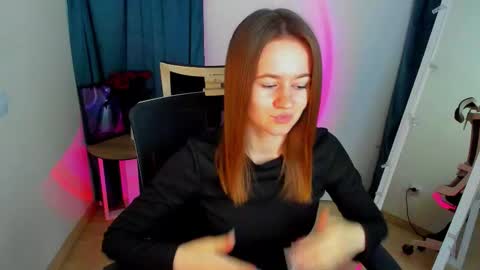 Snapshot of dana_orchid_ chatting on 09.25.25 Dana online show from 09.25.25