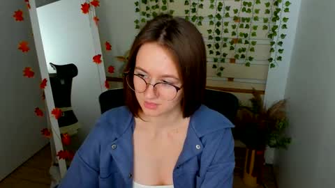 Snapshot of dana_orchid_ chatting on 10.08.25 Dana online show from 10.08.25