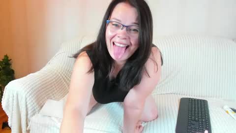 danajhonson online show from 04.25.26