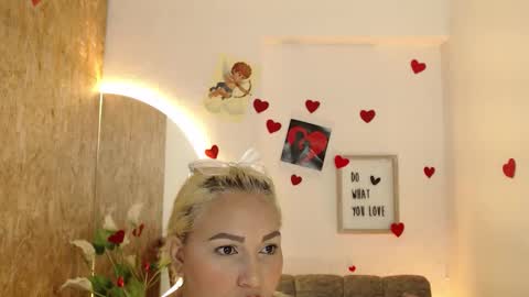 danalaleska online show from 11.28.25