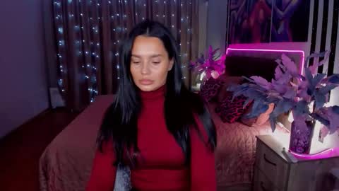 Snapshot of danamiers chatting on 10.29.25 DanaMiers online show from 10.29.25