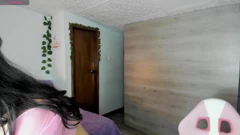 danay_01 online show from 02.21.25