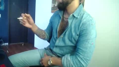 Snapshot of danbury44 chatting on 10.06.25 danbury online show from 10.06.25