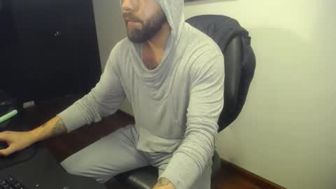 Snapshot of danbury44 chatting on 10.14.25 danbury online show from 10.14.25