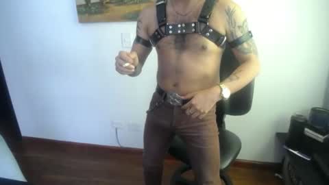 Snapshot of danbury44 chatting on 11.07.25 danbury online show from 11.07.25