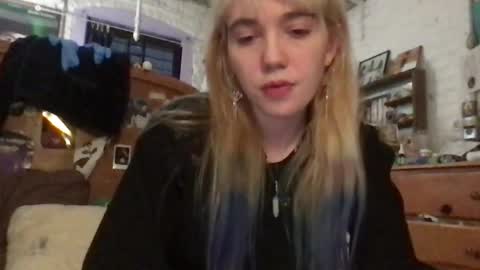 Snapshot of danceissexisbeauty2 chatting on 10.13.25 Your submissive patient online show from 10.13.25