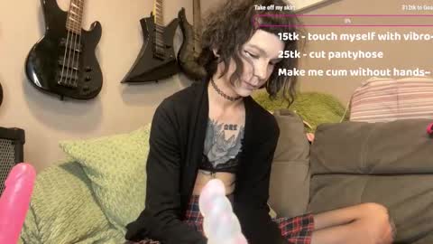 dandelion_sea online show from 09.30.25