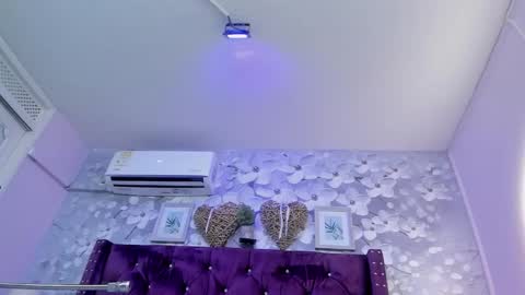 Daniela online show from 02.08.26