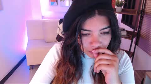 Snapshot of dangel_noir6 chatting on 10.01.25 Veronica online show from 10.01.25