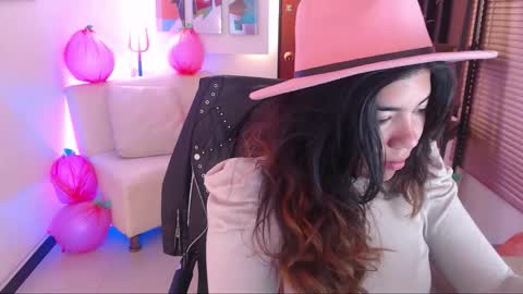 Snapshot of dangel_noir6 chatting on 10.21.25 Veronica online show from 10.21.25