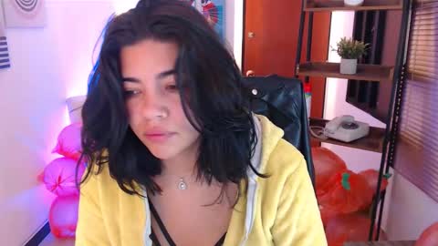 Veronica online show from 11.22.25