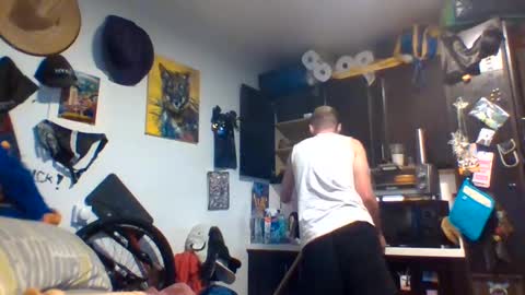 Snapshot of danghotdusty chatting on 01.26.25 Dangelotysm online show from 01.26.25