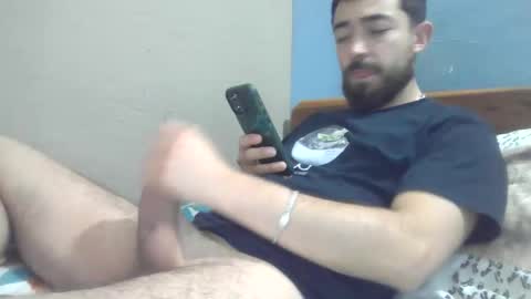 Snapshot of dani3l9905 chatting on 11.04.25 dani3l9905 online show from 11.04.25