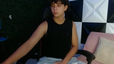 dani_cumboy online show from 12.18.24