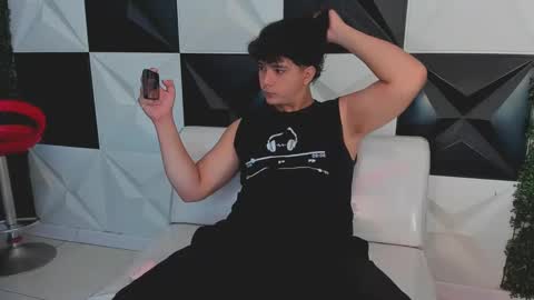 dani_cumboy online show from 10.02.25