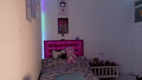 Dani Dancer online show from 12.20.25