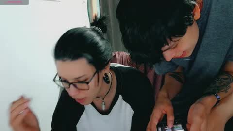 dani y jocelyn online show from 09.30.25