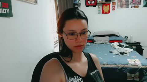 Snapshot of dani_jocelyn chatting on 04.30.26 dani y jocelyn online show from 04.30.26