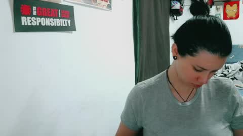Snapshot of dani_jocelyn chatting on 05.07.26 dani y jocelyn online show from 05.07.26