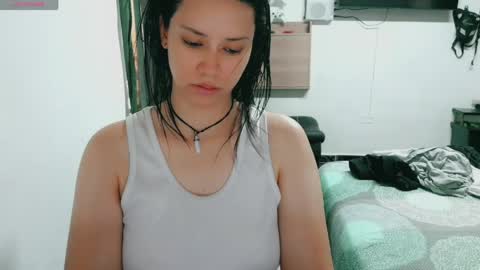 Snapshot of dani_jocelyn chatting on 05.29.26 dani y jocelyn online show from 05.29.26
