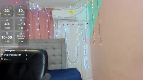 Snapshot of dani_lue chatting on 01.23.25 dani_lue online show from 01.23.25